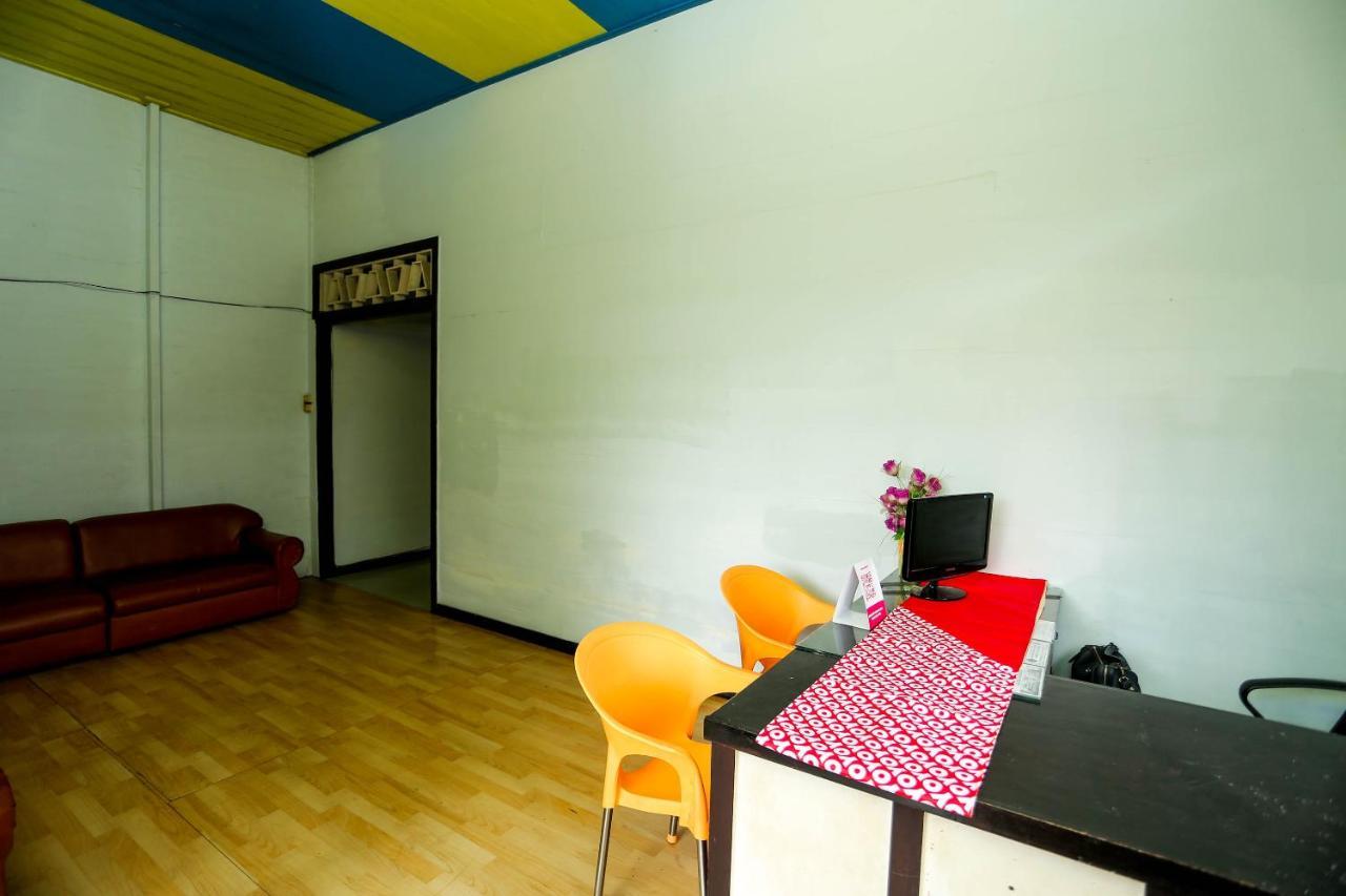 Oyo 2197 Pulau Laut Guest House Banjarmasin  Esterno foto